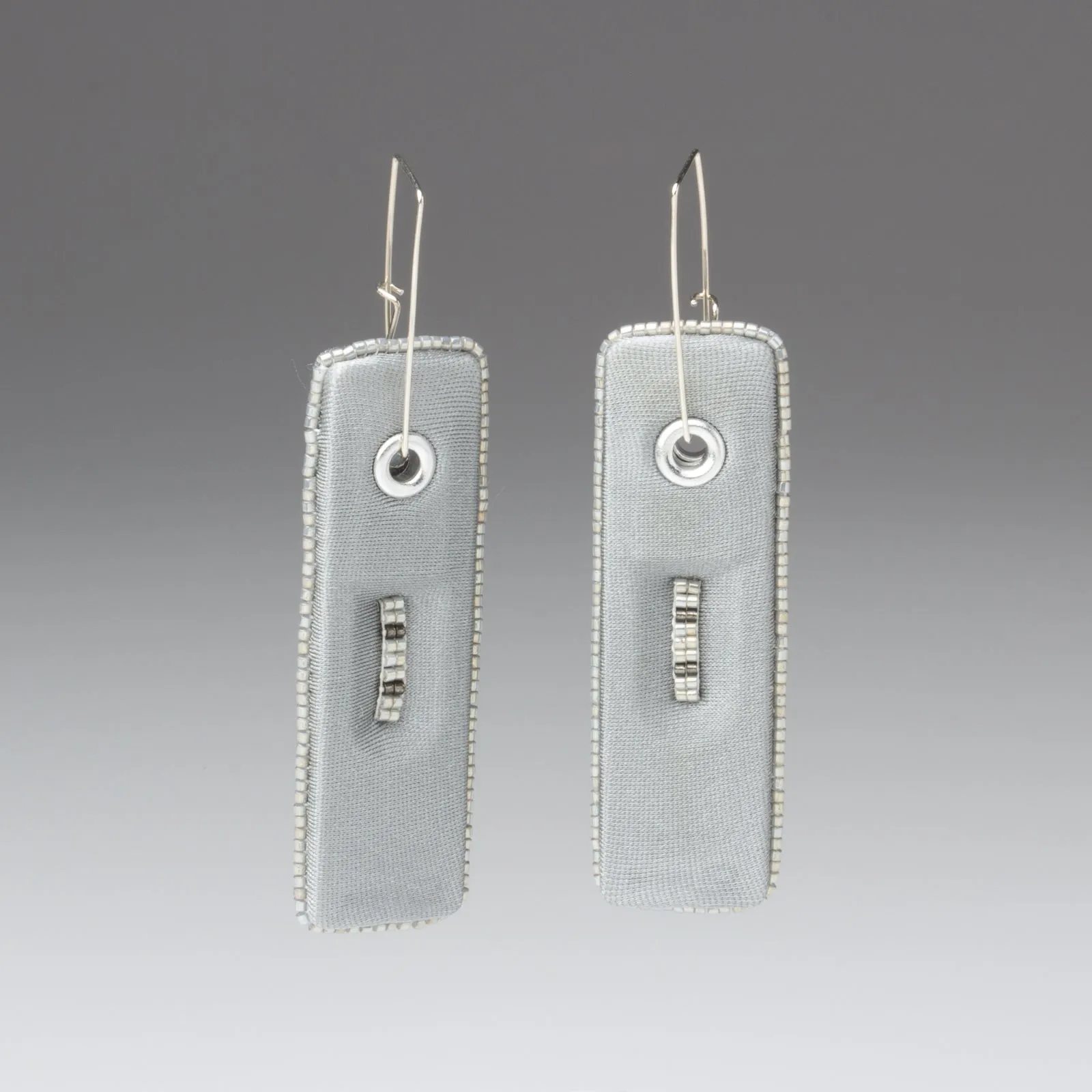 Diagnostic Earrings: Positive