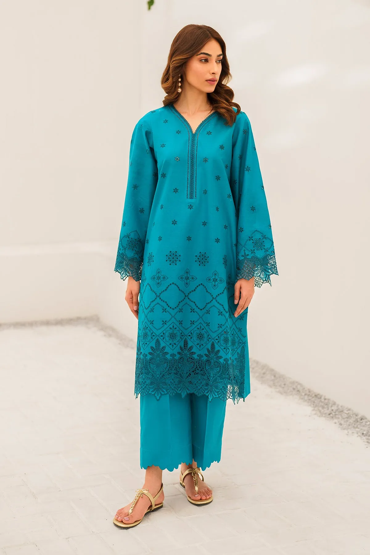 EMBROIDERED SCHIFFLI LAWN PR-950