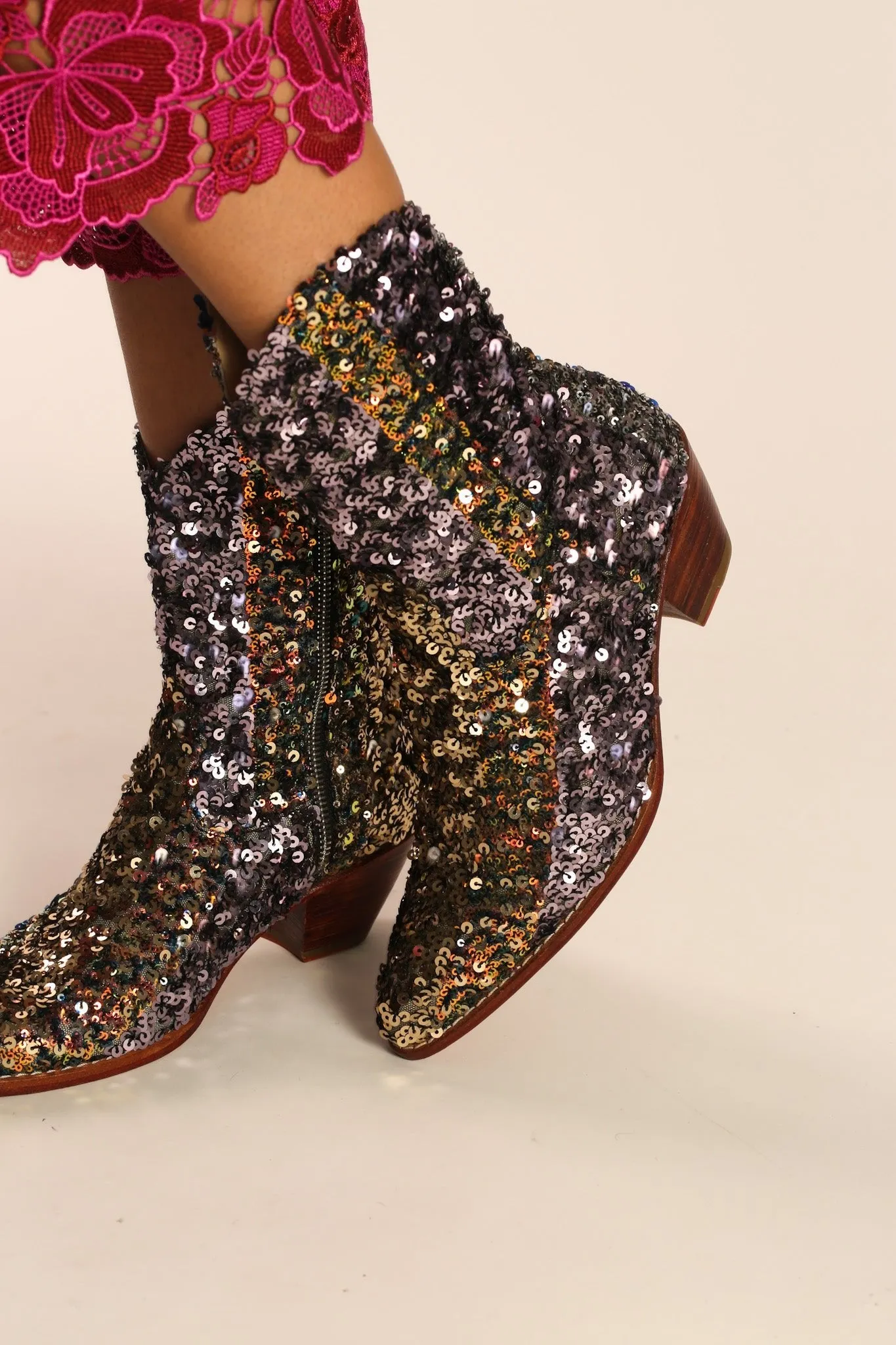 EMBROIDERED SEQUIN BOOTS ASTERIA