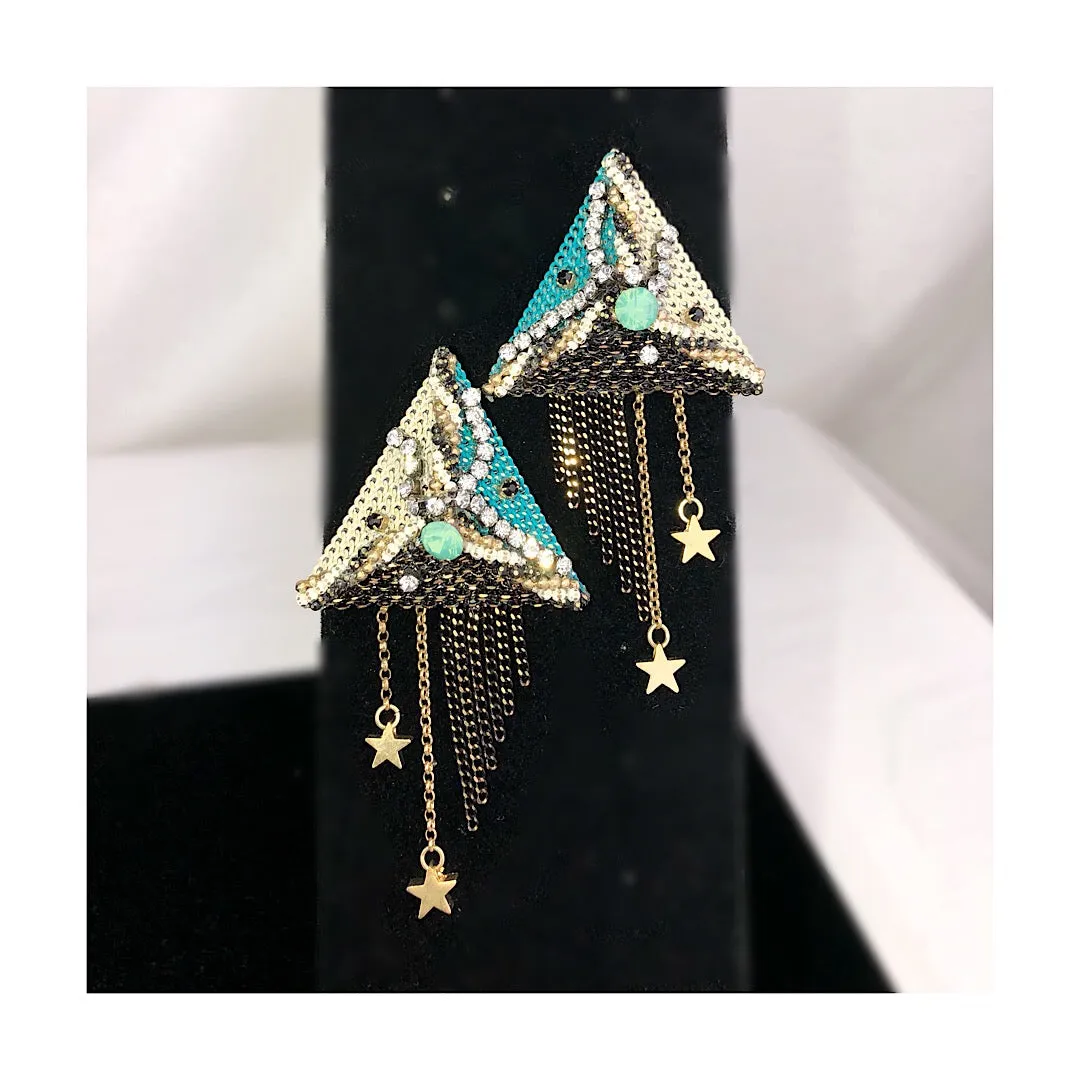 Handmade OOAK SoHo styles beautiful pyramid triangle crystal earring